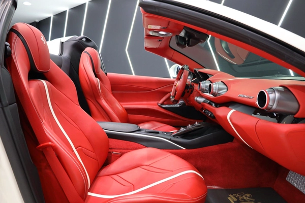 Ferrari 812 GTS 2021