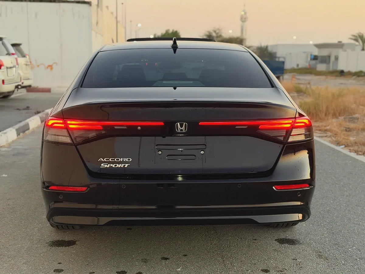 Honda Accord —EX-L —2023– GCC— FREE ACCIDENT—ORIGINAL PAINT—LOW MILAGE—UNDER WARRANTY-EXCELLENT COND