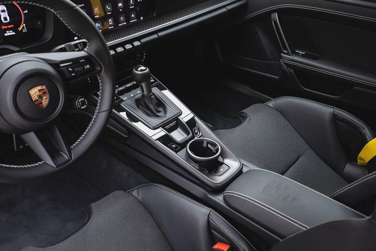 2025 PORSCHE 911 GT3 TOURING | MAIN DEALER WARRANTY | HIGH SPEC-18-18