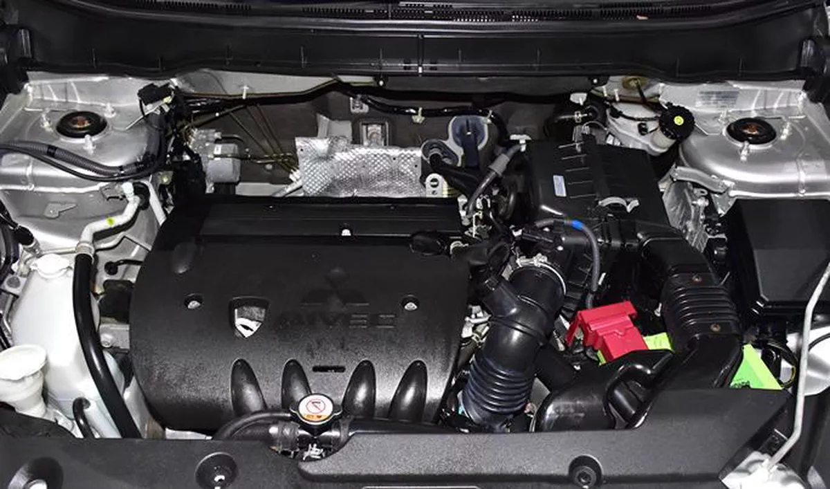 Mitsubishi ASX 4WD ( 2019 Model ) in Silver Color GCC Specs-11-11
