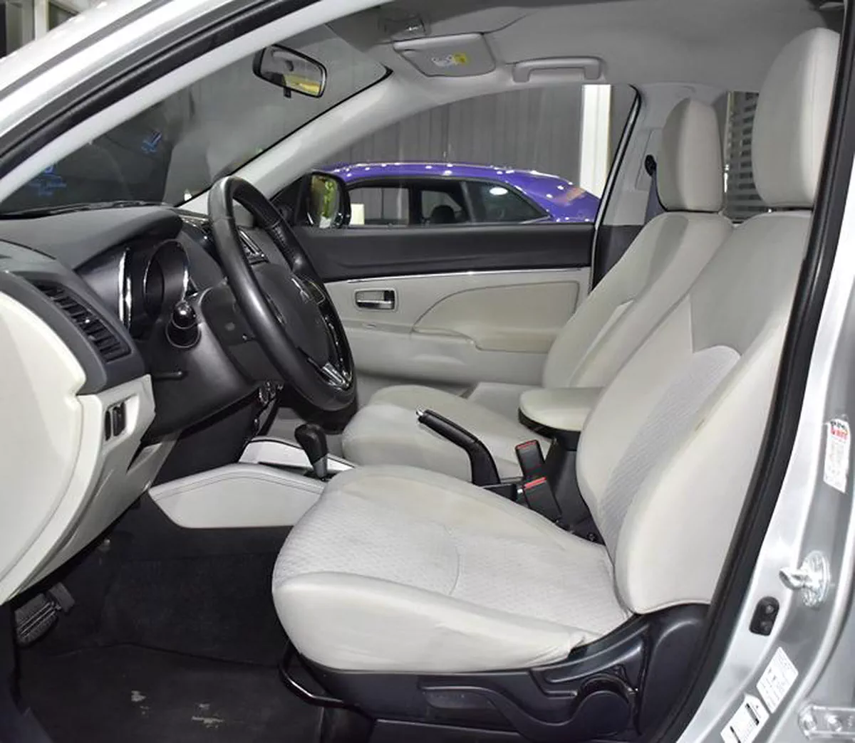 Mitsubishi ASX 4WD ( 2019 Model ) in Silver Color GCC Specs-3-3
