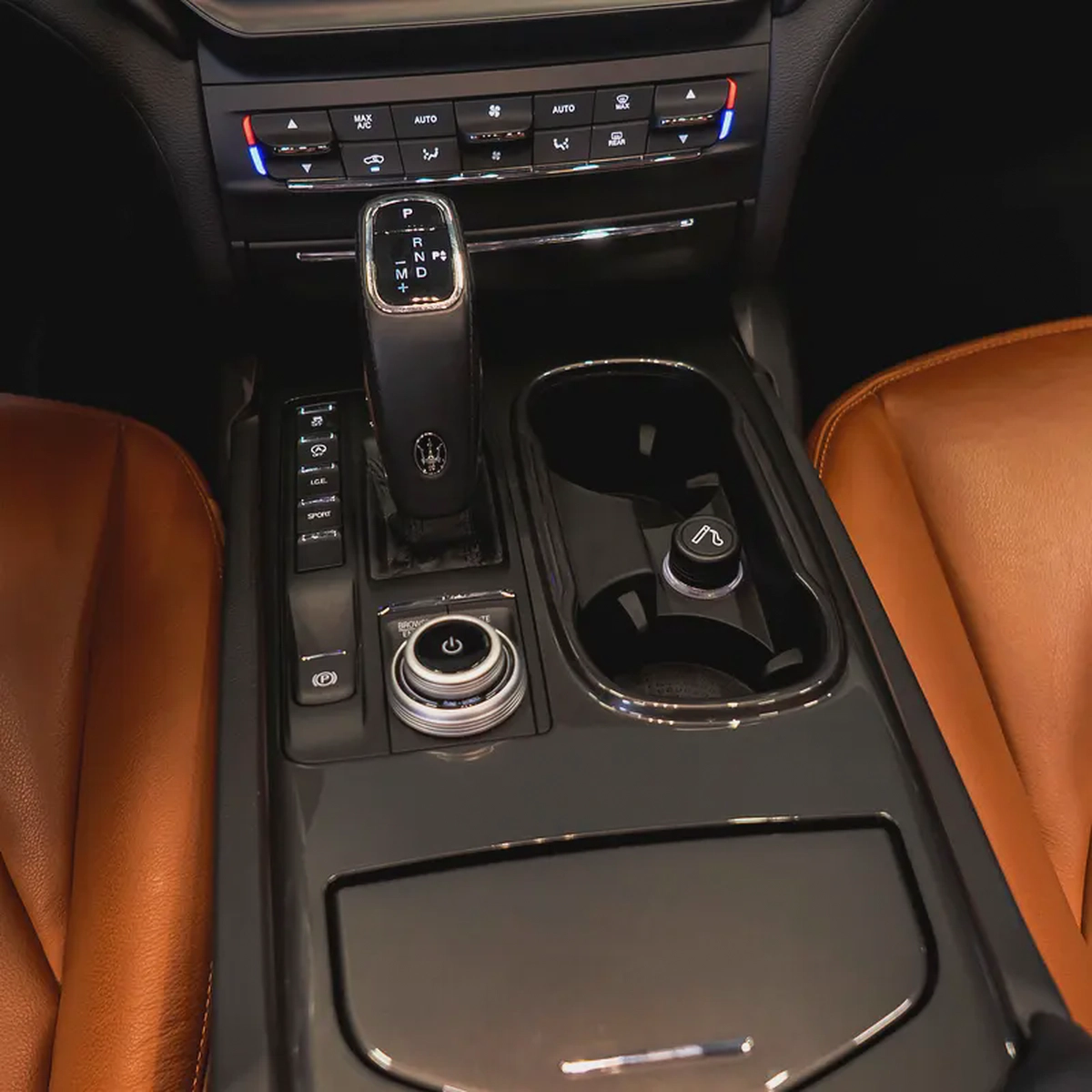 AED 2,874 P.M • 0% Downpayment •  Maserati Ghibli GT Hybrid • 1 Year Warranty-10-10