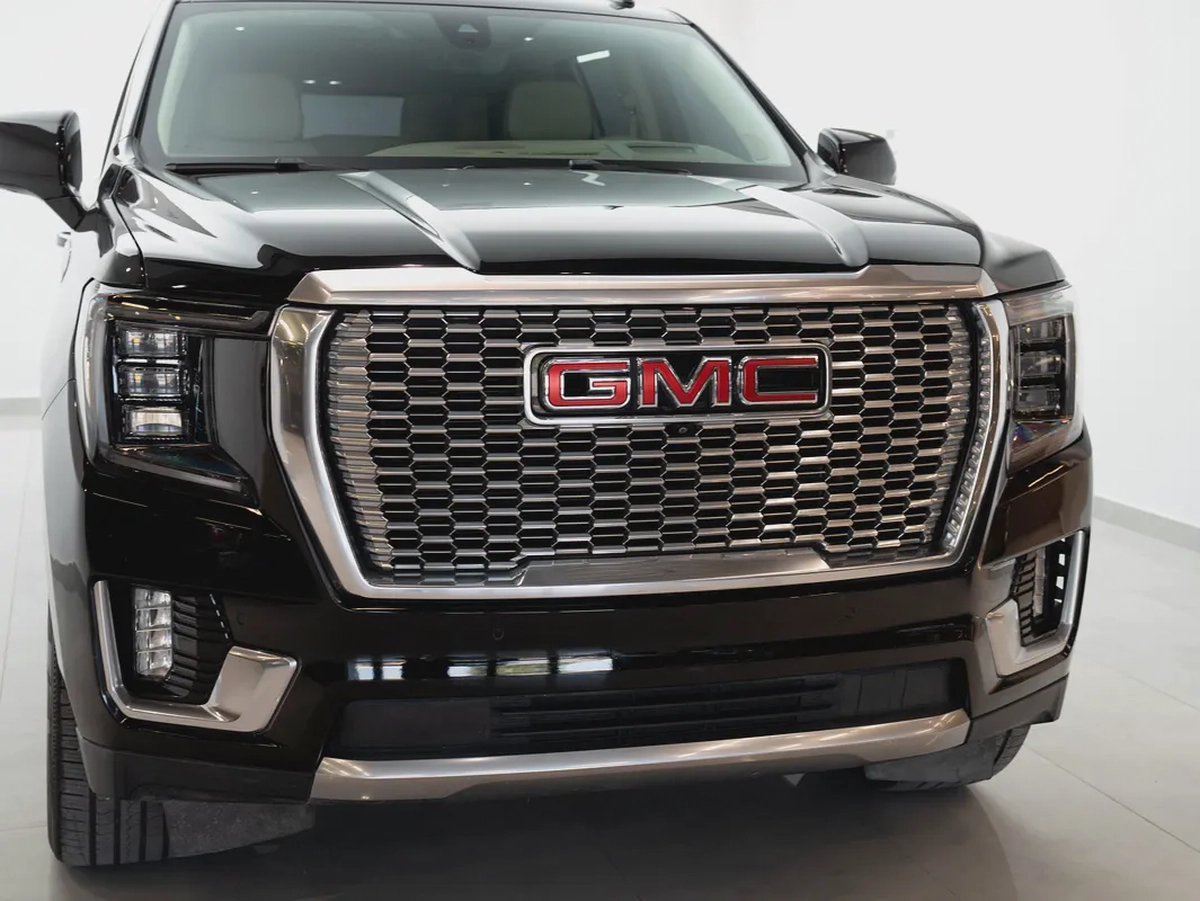 2021 GMC Yukon Denali | GCC Specs | | 4WD | Full Size SUV-4-4