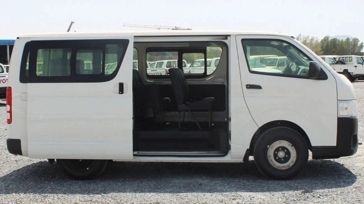 Toyota Hiace HIACE 2.5L STANER DIESEL 2025-11-11