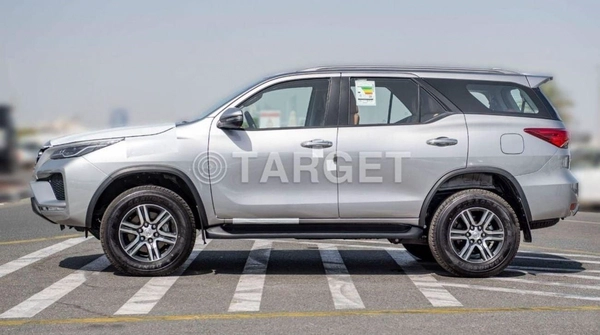 Toyota Fortuner EXR FORTUNER 2.7L V4 4WD