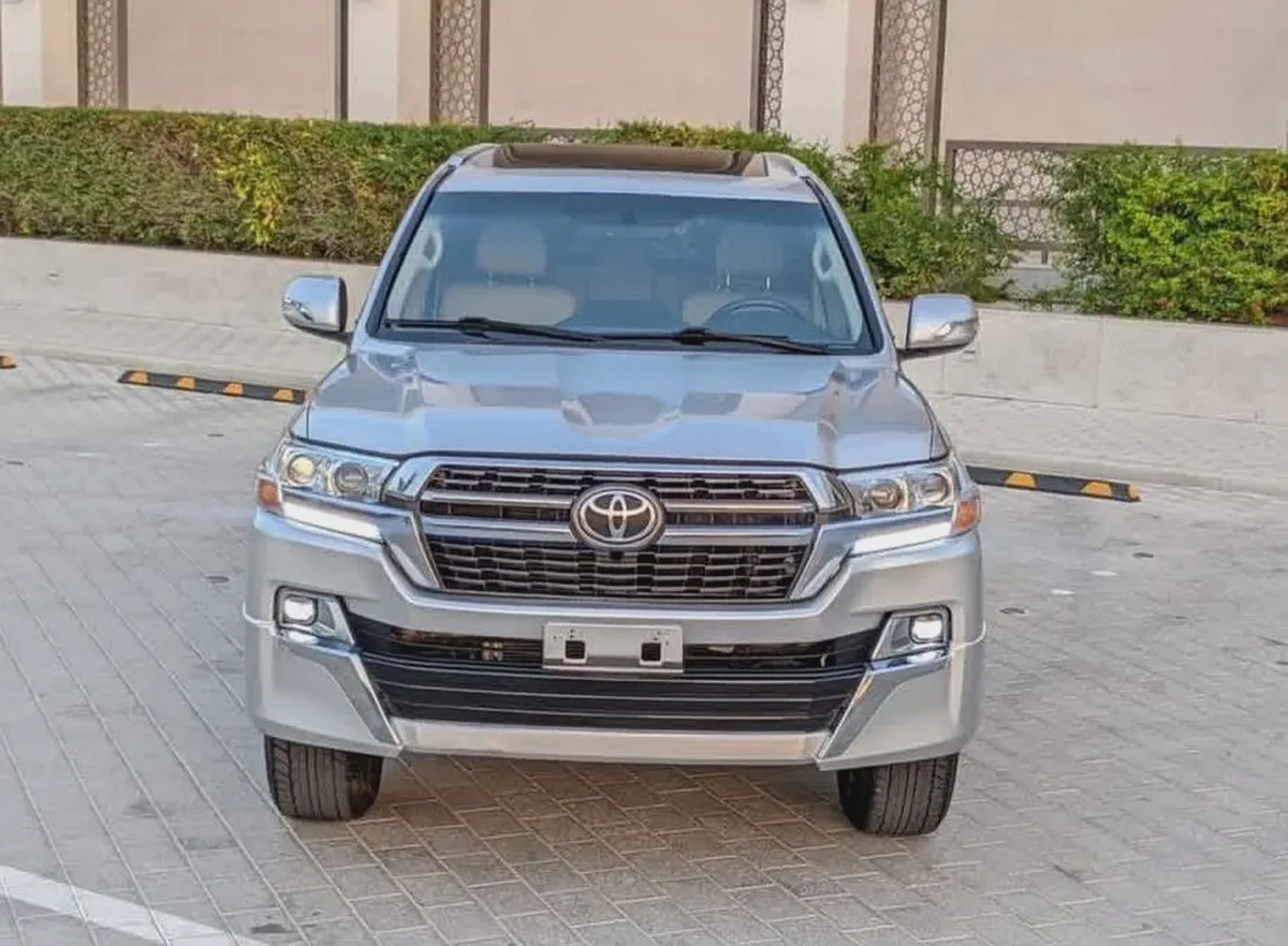 Toyota Land Cruiser GXR Grand Touring 2021 Inhluae finance availbleGCC Specs