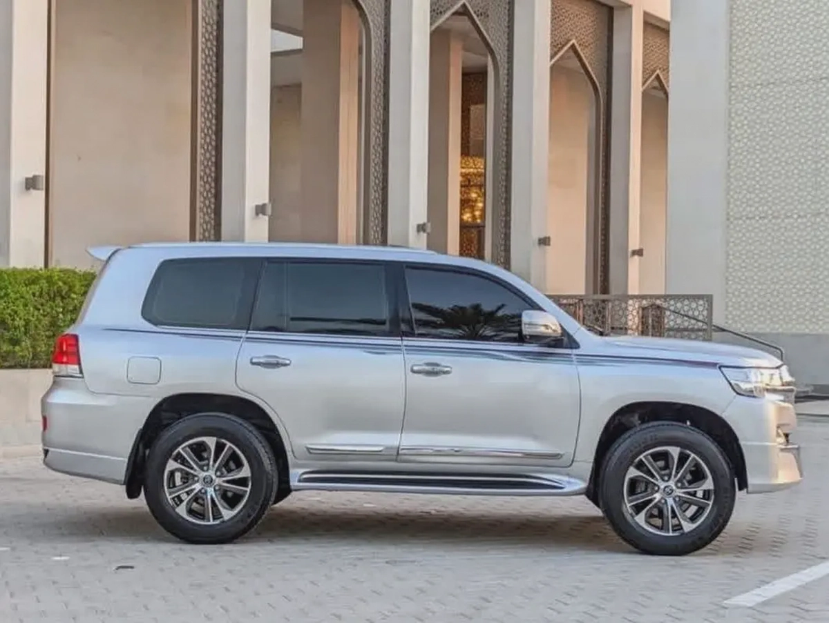 Toyota Land Cruiser GXR Grand Touring 2021 Inhluae finance availbleGCC Specs-2-2