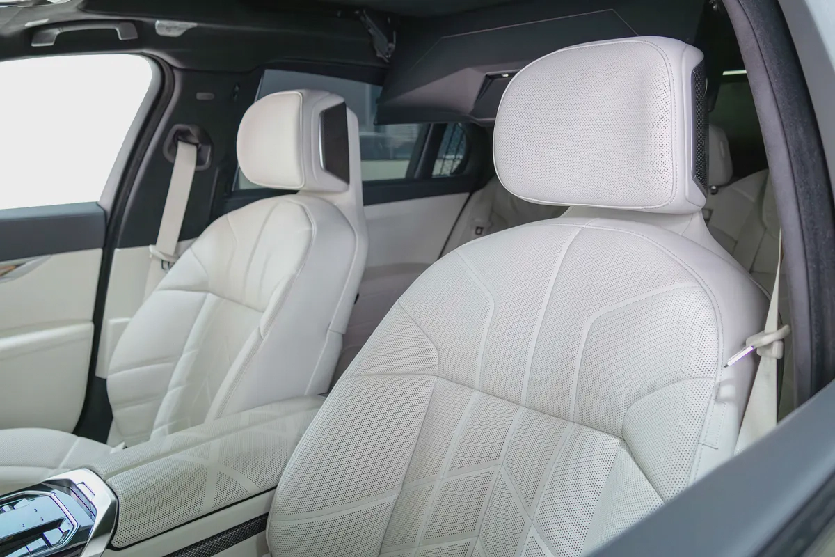 BMW M760E-Frozen Black Matt-Special Order-High Specifications-M Sports Package-Rear Executive Lounge-11-11