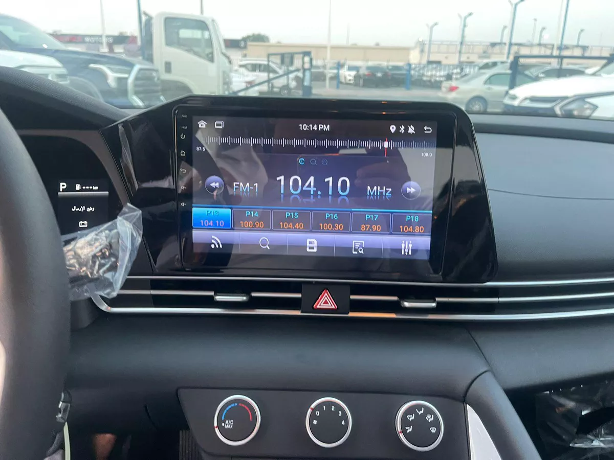 2023 Hyundai Elantra – Stylish, Efficient and Feature-Rich-1-1