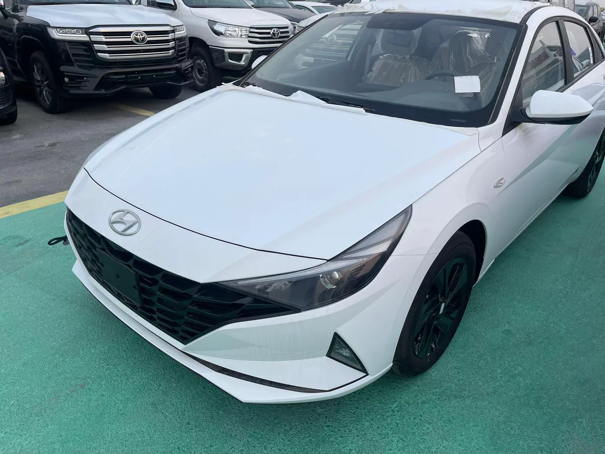 2023 Hyundai Elantra – Stylish, Efficient and Feature-Rich