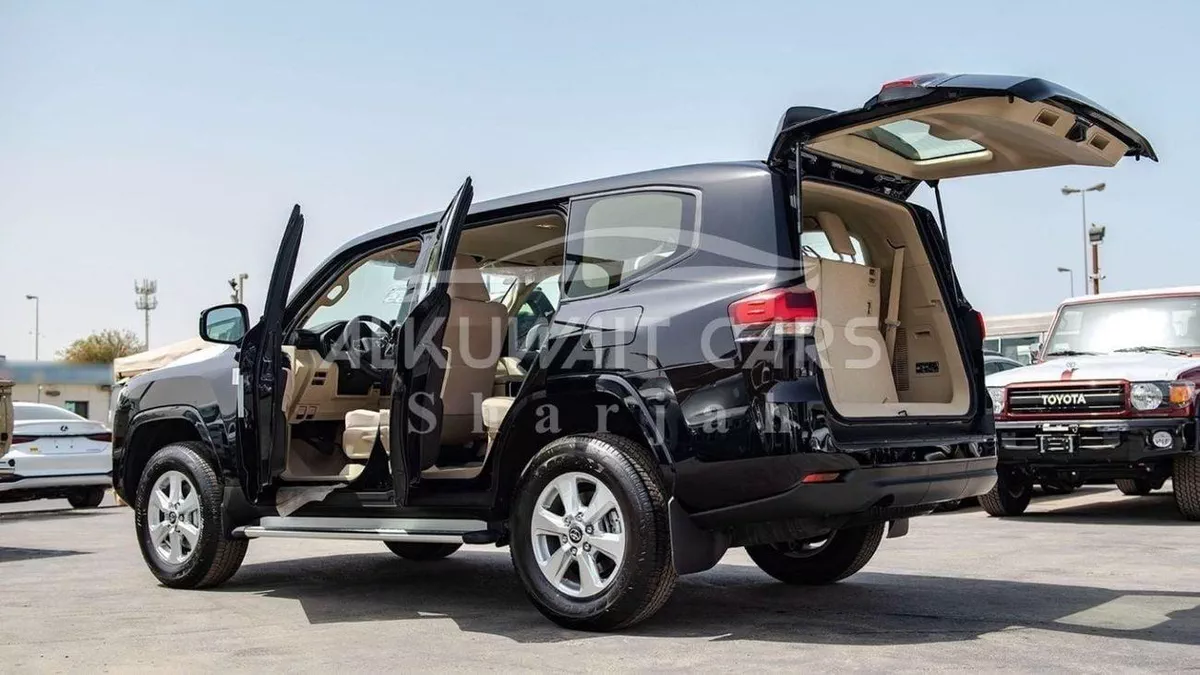Toyota Land Cruiser GX TOYOTA LAND CRUISER LC300 GXR 3.3D AT MY2025 – BLACK-6-0