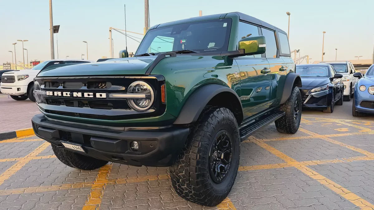 2023 Ford Bronco Outer Banks | Canadian Specs | Pristine Condition