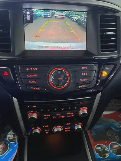 Nissan Pathfinder 2017 SE - American Specs-13