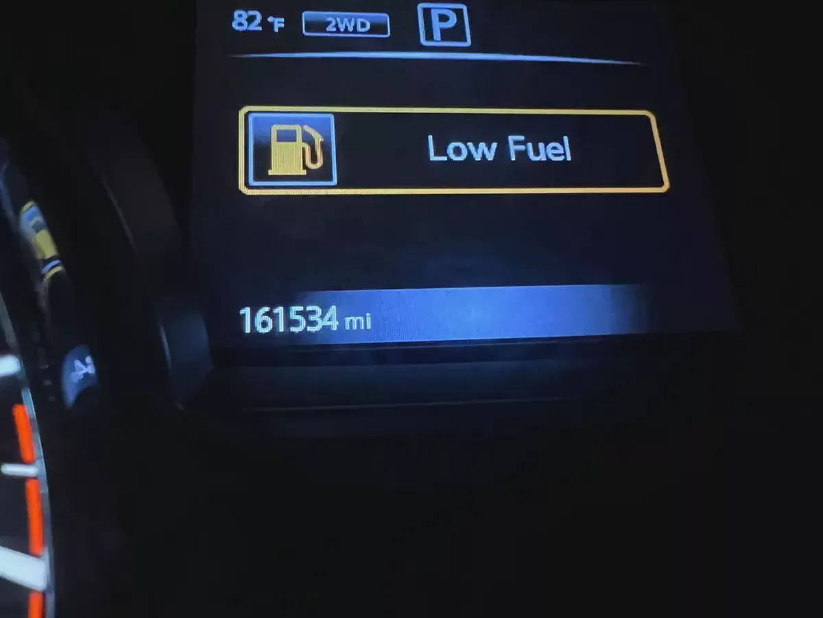 Nissan Pathfinder 2017 SE - American Specs-12-12