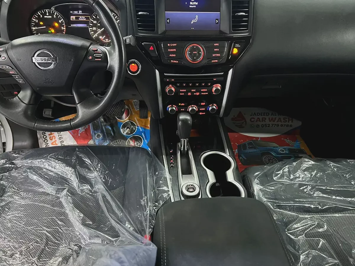 Nissan Pathfinder 2017 SE - American Specs-5-5