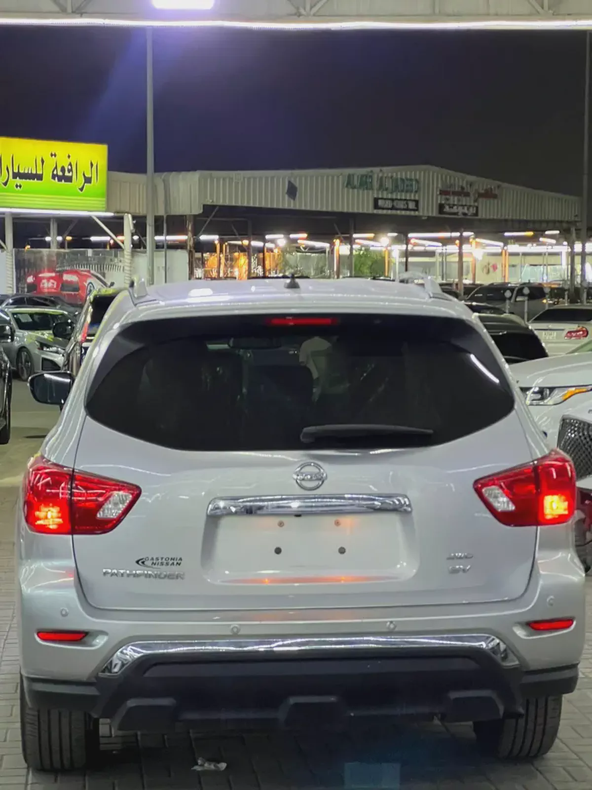 Nissan Pathfinder 2017 SE - American Specs-7-7