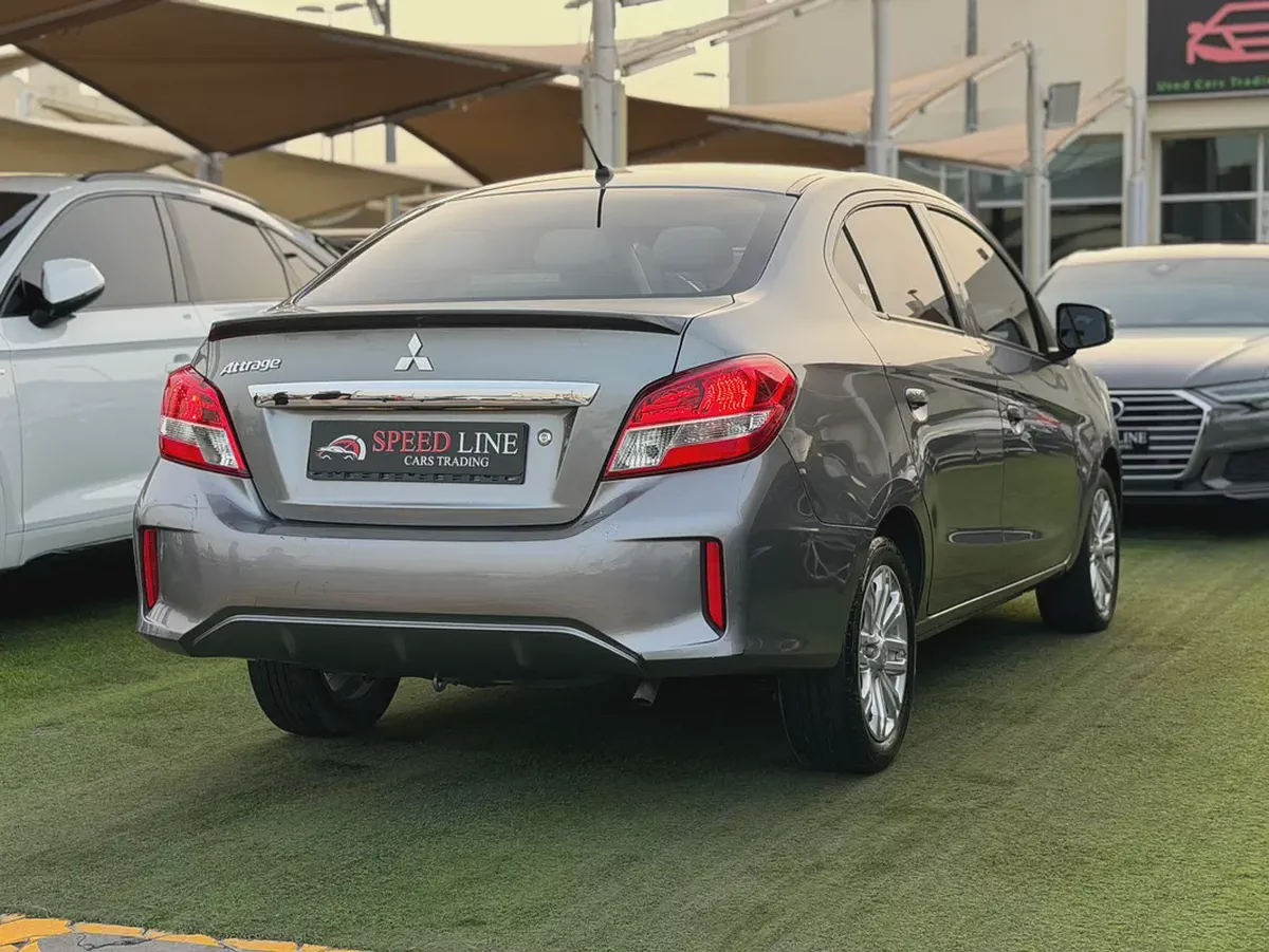 Mitsubishi Attrage GLX 2023 GCC Specs-5-5