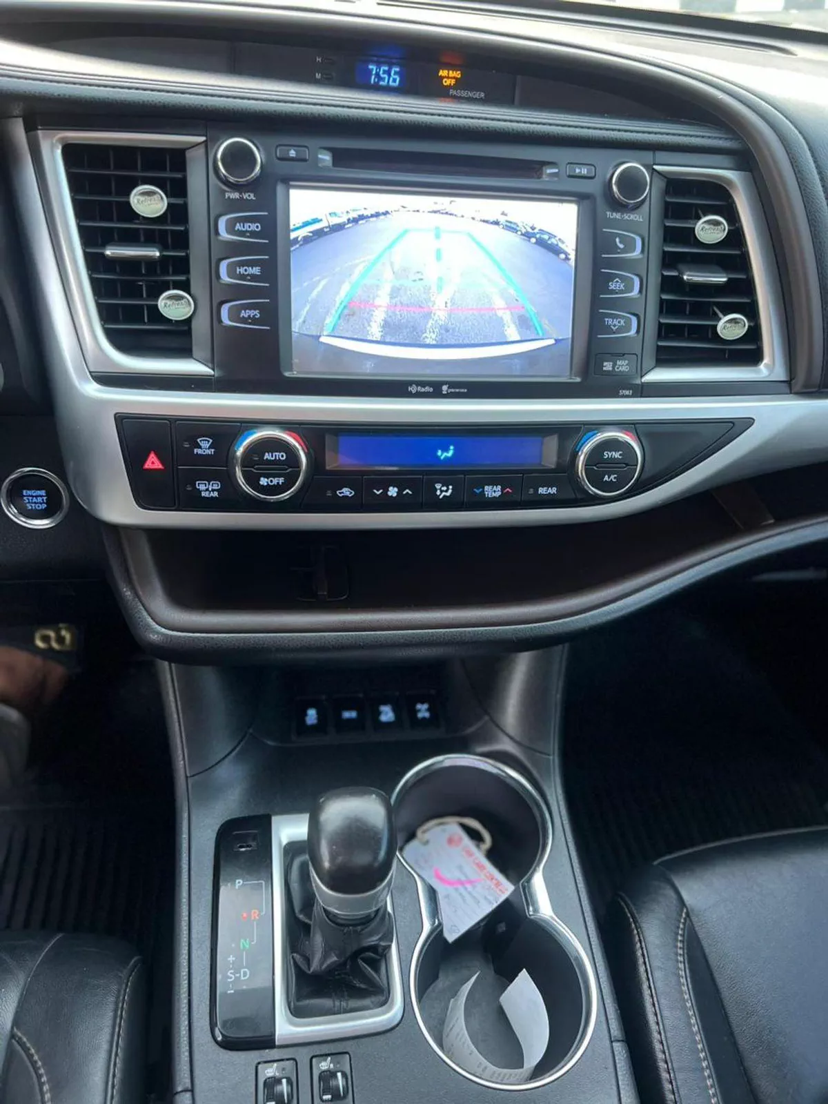 Toyota Highlander  2014 Toyota Highlander Full Option 3.5L V6 - Rear Camera - Push Start - Auto Trunk - AWD 4x4 - S-17-0