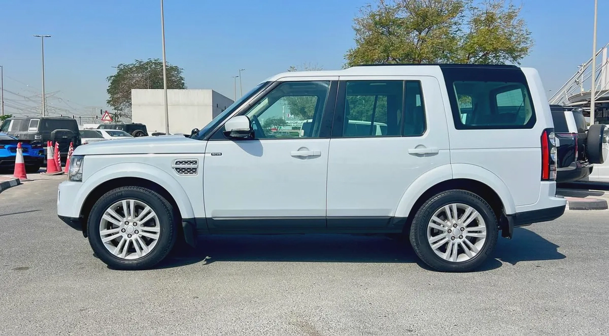 LAND ROVER LR4 2016 FULL OPTION GCC SPEC-3-3
