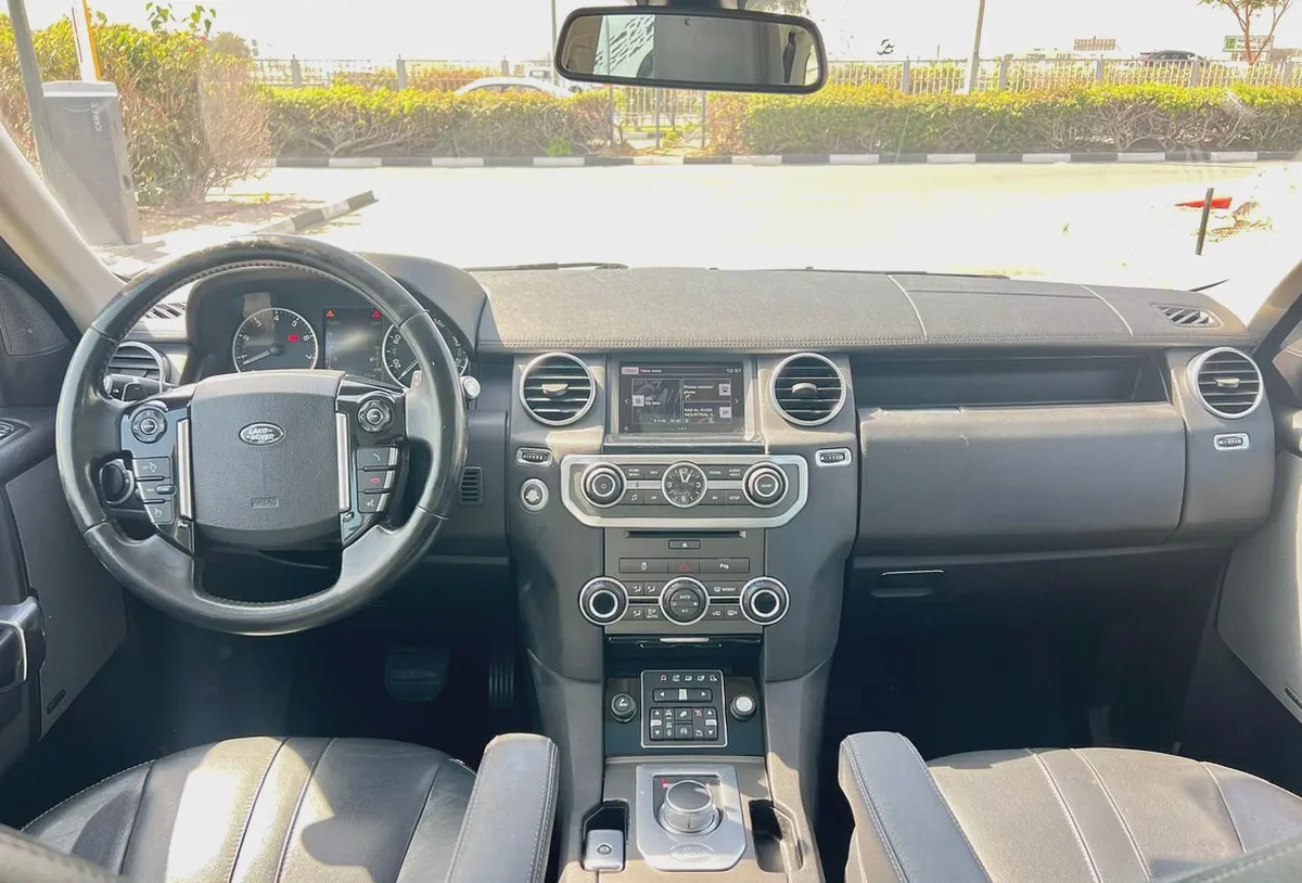 LAND ROVER LR4 2016 FULL OPTION GCC SPEC-10-10