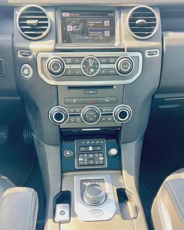 LAND ROVER LR4 2016 FULL OPTION GCC SPEC