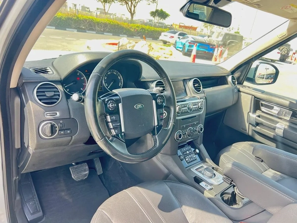 LAND ROVER LR4 2016 FULL OPTION GCC SPEC