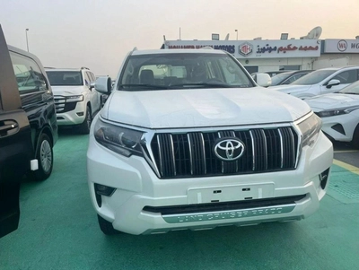 2023 new TYOTA PRADO 2700CC VXR FULL OPTION PETROL AUTOMATIC ZERO KM-11