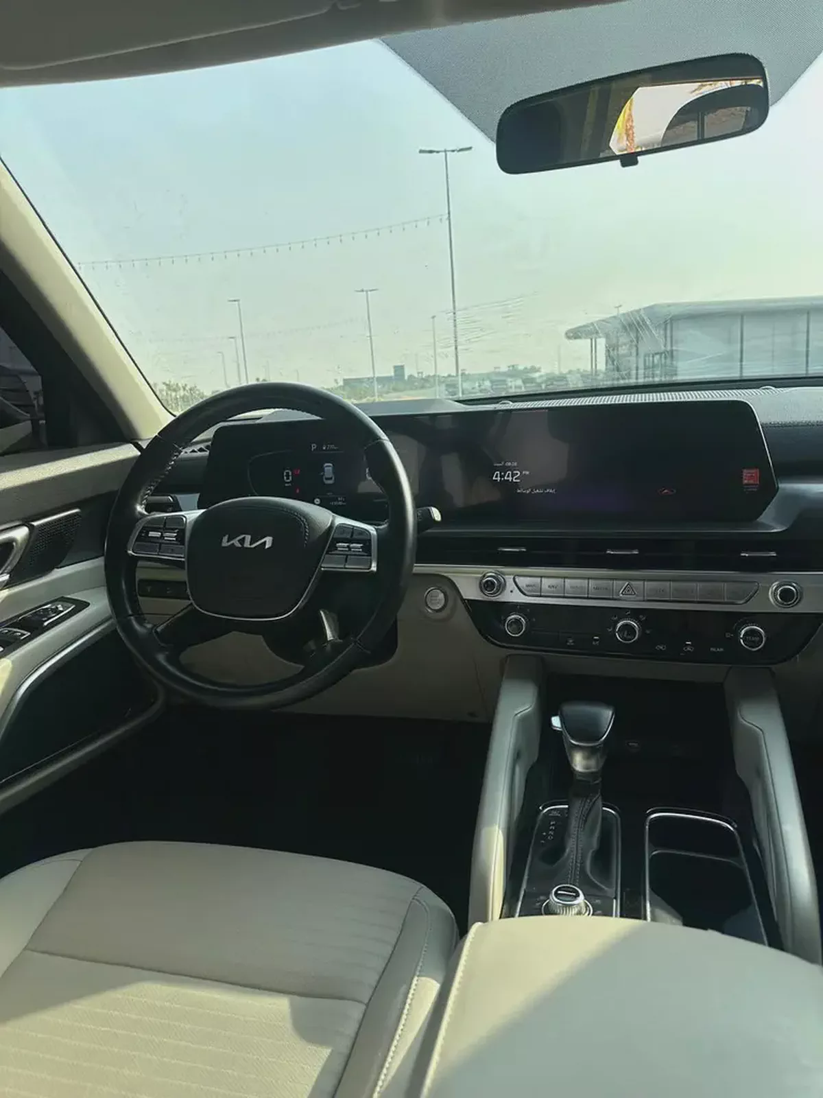 Kia Telluride 2023 GCC Specs | Spacious 8-Seater SUV | Immaculate Condition-9-9