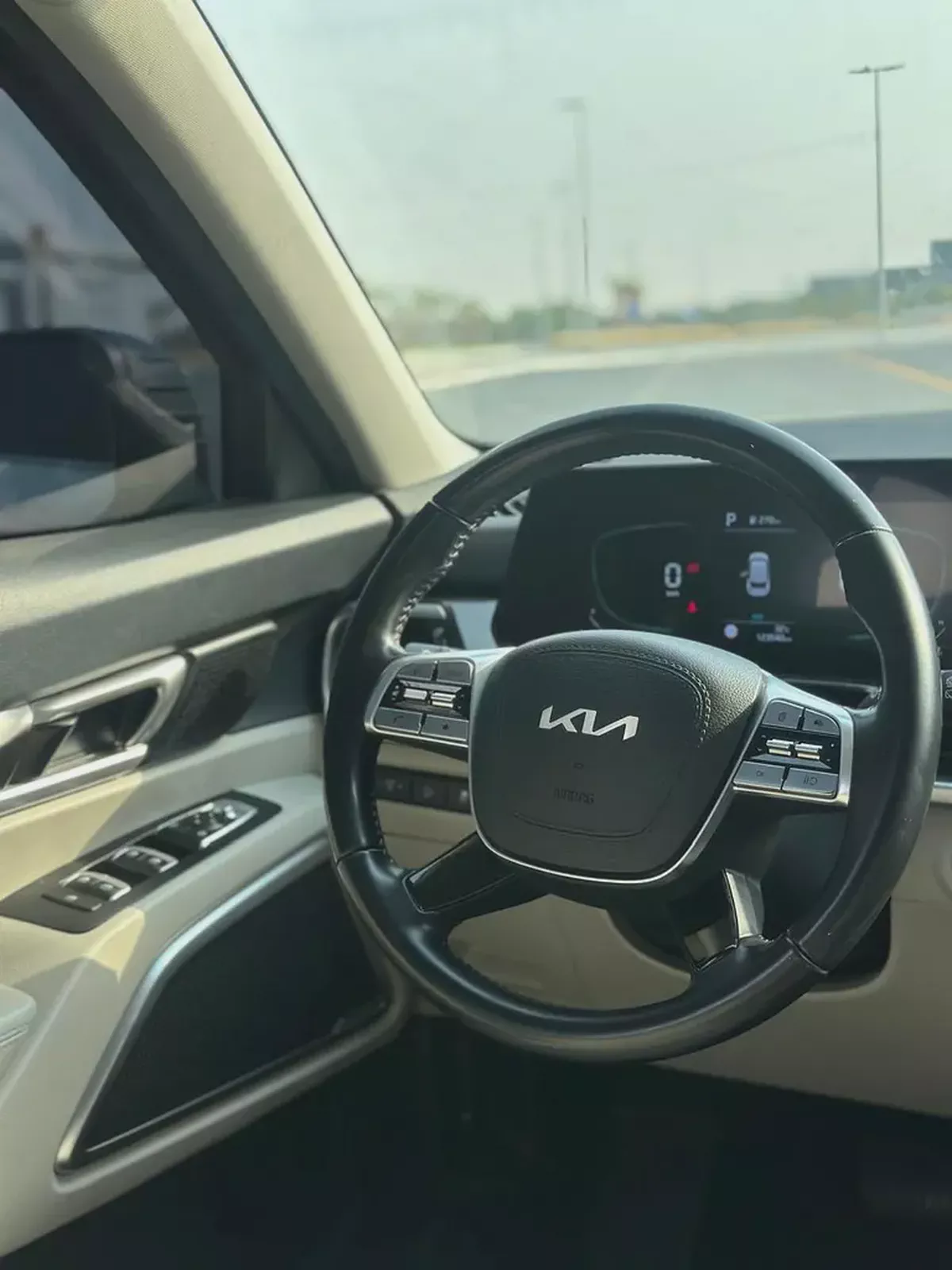 Kia Telluride 2023 GCC Specs | Spacious 8-Seater SUV | Immaculate Condition-10-10