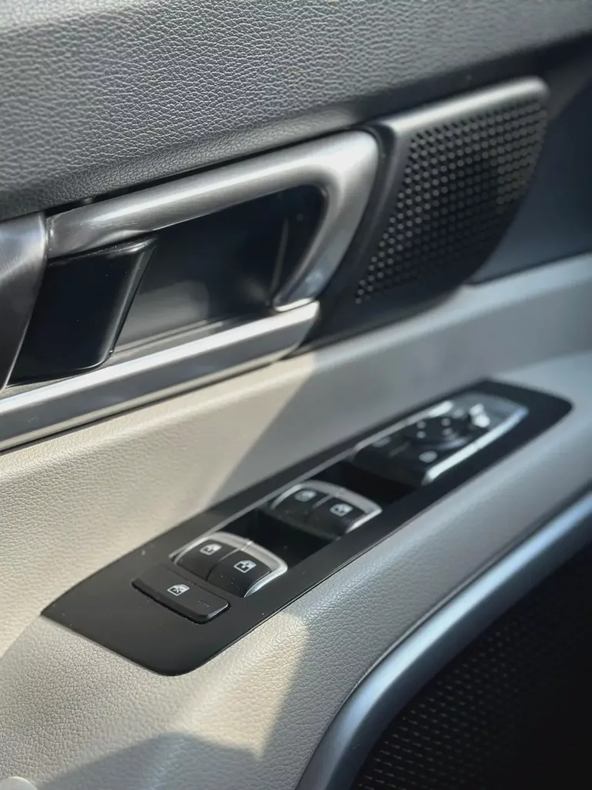 Kia Telluride 2023 GCC Specs | Spacious 8-Seater SUV | Immaculate Condition-13-13