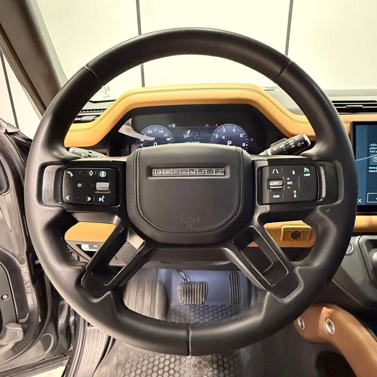 Land Rover Defender HSE 110 HSE 2024 GCC specs-13-0