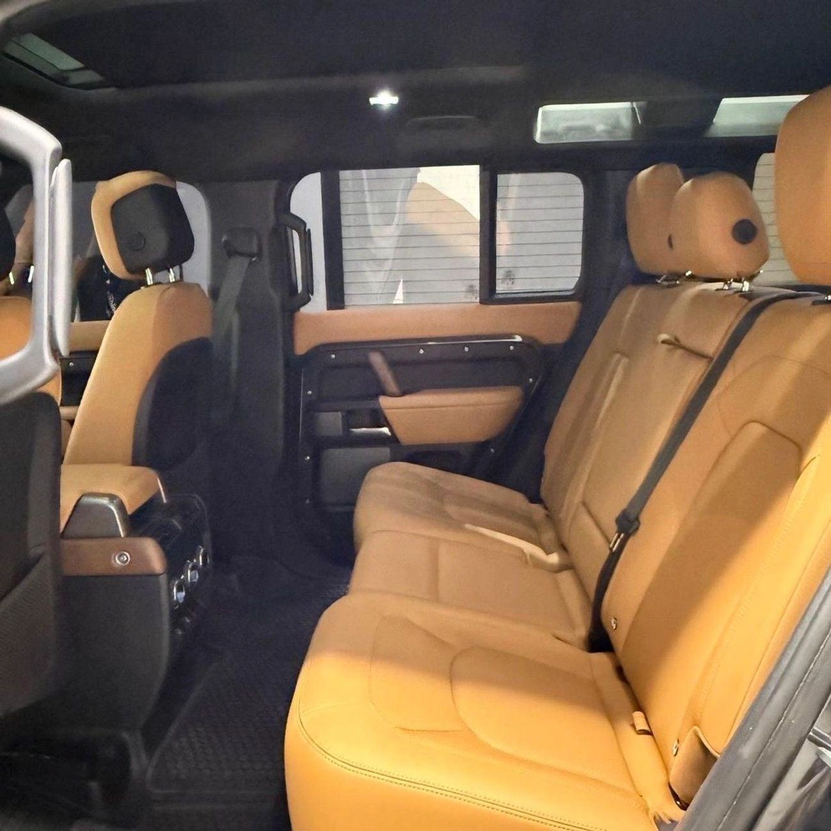 Land Rover Defender HSE 110 HSE 2024 GCC specs-18-0