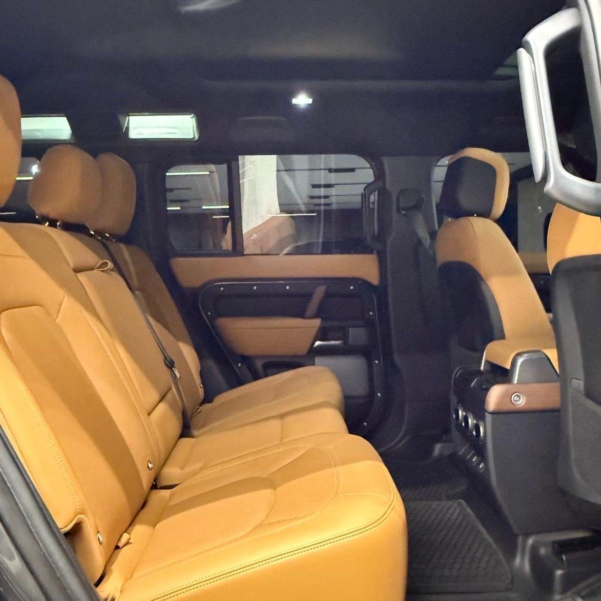 Land Rover Defender HSE 110 HSE 2024 GCC specs-20-0
