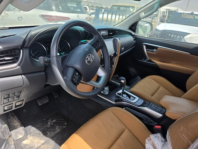TOYOTA FORTUNER 4.0L V6 PETROL 2026-6