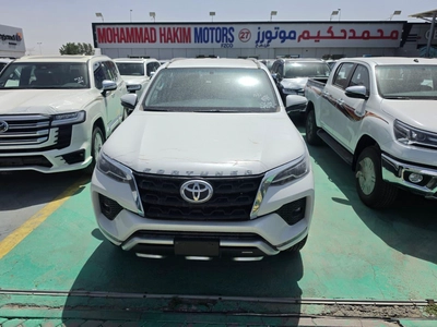 TOYOTA FORTUNER 4.0L V6 PETROL 2026-4