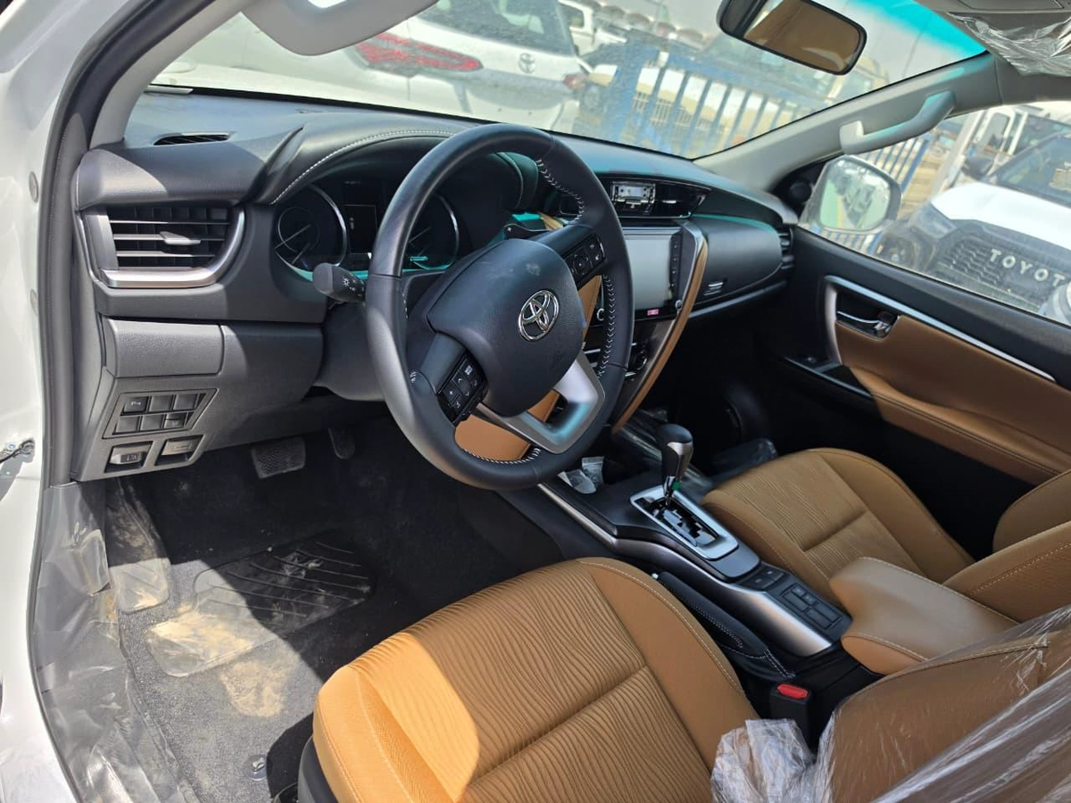 TOYOTA FORTUNER 4.0L V6 PETROL 2026-3-3