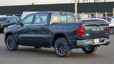 ( Only For Export ) 2026 RAM 1500 Limited Longhorn Crew Cab Hurricane H.O 3.0TT GCC BRAND NEW-5
