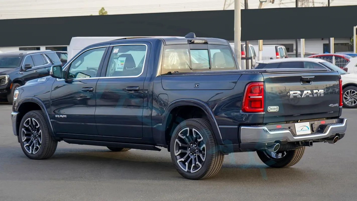( Only For Export ) 2026 RAM 1500 Limited Longhorn Crew Cab Hurricane H.O 3.0TT GCC BRAND NEW-5-5