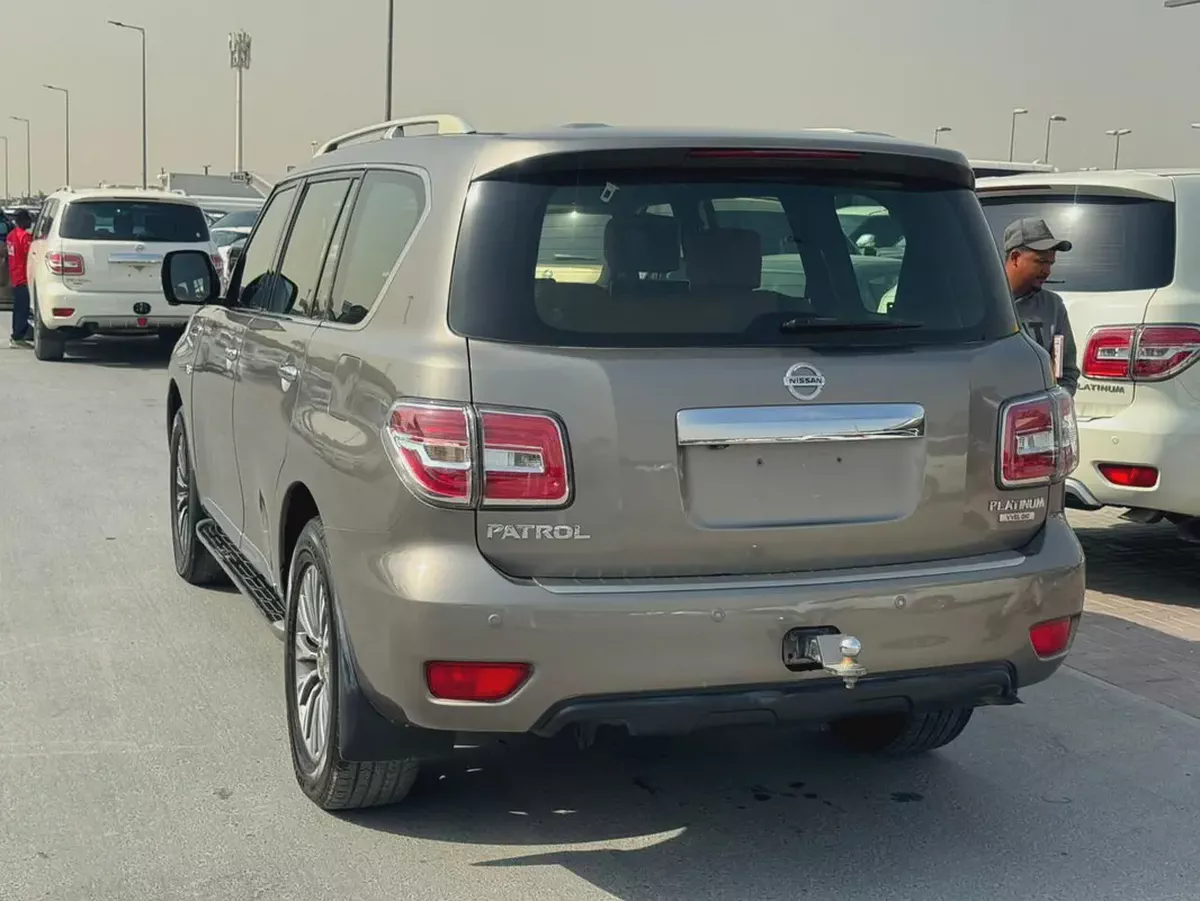 Nissan patrol 2014 fullopshin Gary color GCC Caleb car-9-9