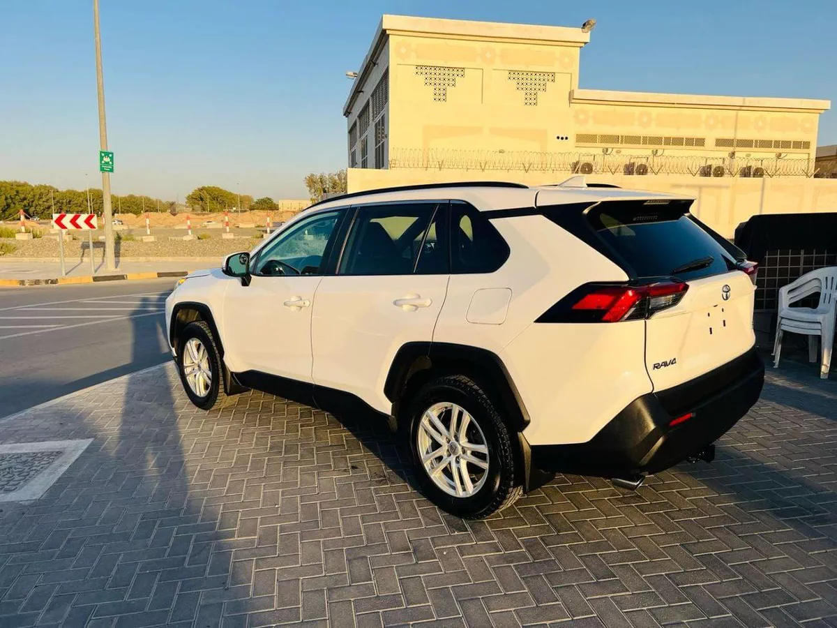 Toyota RAV4 XLE  2.5  FOR EXPORT ONLY-21-0