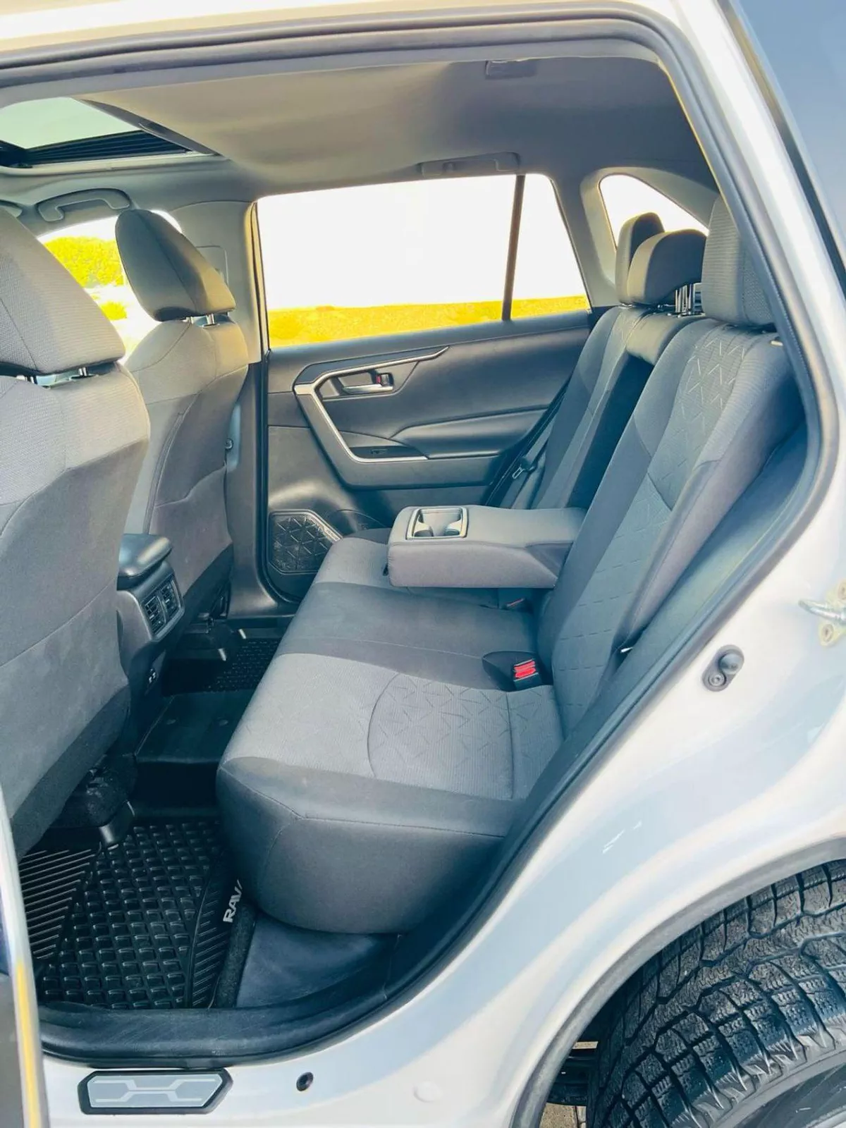 Toyota RAV4 XLE  2.5  FOR EXPORT ONLY-22-0