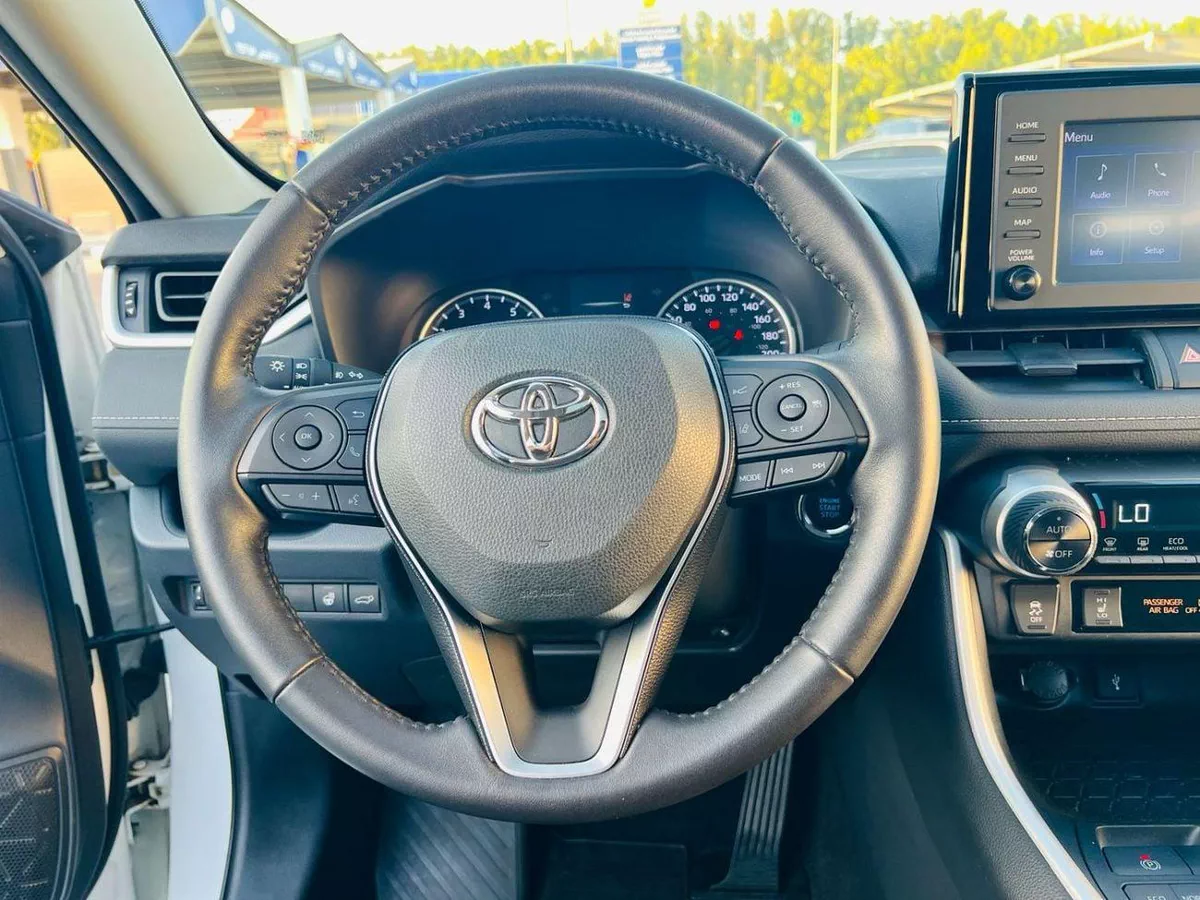 Toyota RAV4 XLE  2.5  FOR EXPORT ONLY-5-0