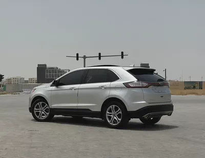 | 3.5L | Ford Edge Titanium V6 | 2018 | CLEAN CAR | 164,000 km | Silver / Black-1