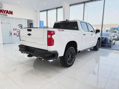 شيفروليه سيلفرادو تريل بوس ابيض/احمر خليجي 2023 Chevrolet Silverado 1500 LT Trail Boss | GCC Specs-2