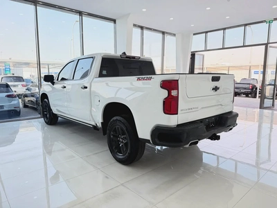 شيفروليه سيلفرادو تريل بوس ابيض/احمر خليجي 2023 Chevrolet Silverado 1500 LT Trail Boss | GCC Specs-3