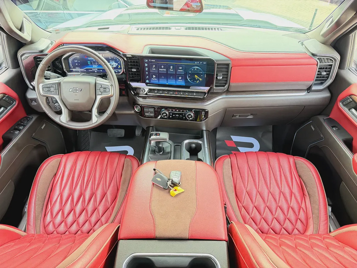 شيفروليه سيلفرادو تريل بوس ابيض/احمر خليجي 2023 Chevrolet Silverado 1500 LT Trail Boss | GCC Specs-8-8