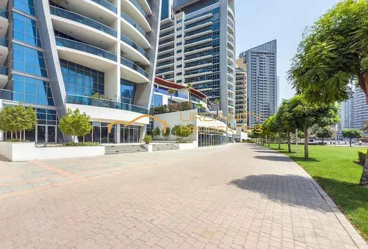 Prime Marina Retail Opportunity | 5,156 Sqft Combined Shops | High Visibility-5-5