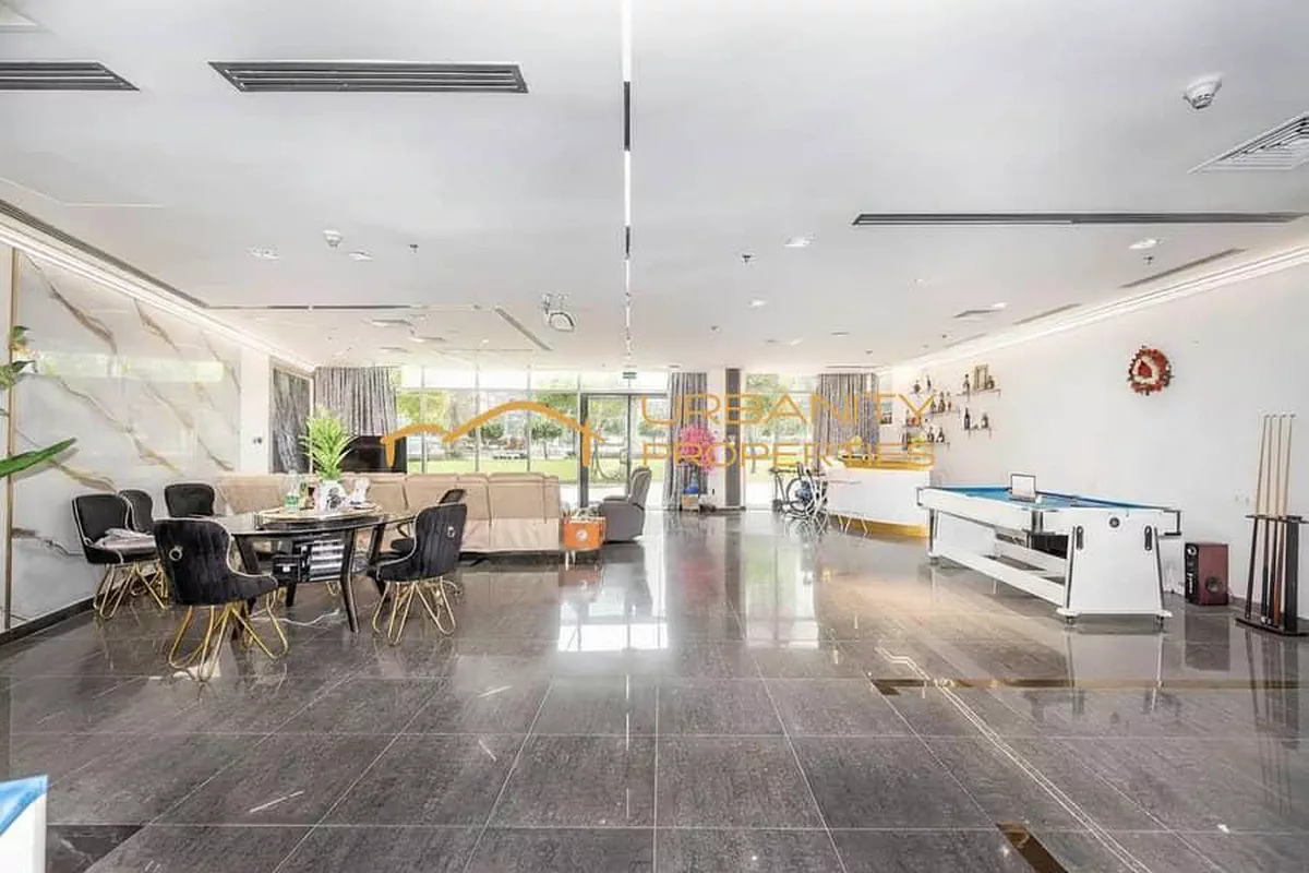 Prime Marina Retail Opportunity | 5,156 Sqft Combined Shops | High Visibility-8-8