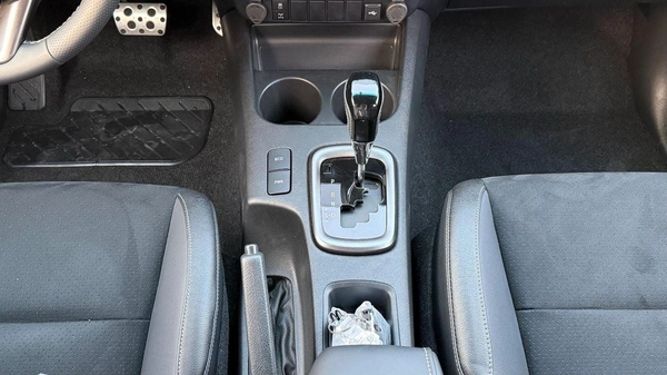 Toyota Hilux GR Sport 4.0L - Toyota Hilux - 2025 – 4.0L V6 4x4 (GCC)