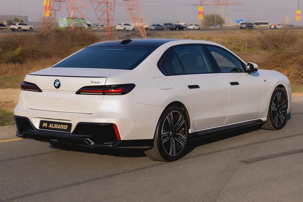 BMW 735i M SPORT INDIVIDUAL || 2026 || FULLY LOADED || UNDER WARRANTY || LIKE NEW CONDITION